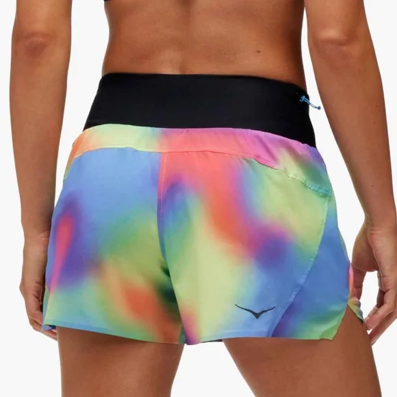 Hoka Women’s Multicolor Rainbow 4” Inseam Glide Shorts Sz XL! - Picture 2 of 8